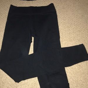 Small black Aerie leggings